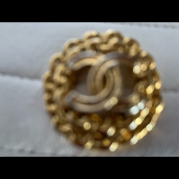 🥳Chanel flap handbag cream colored softest lamb! Authentic- - Picture 6 of 8